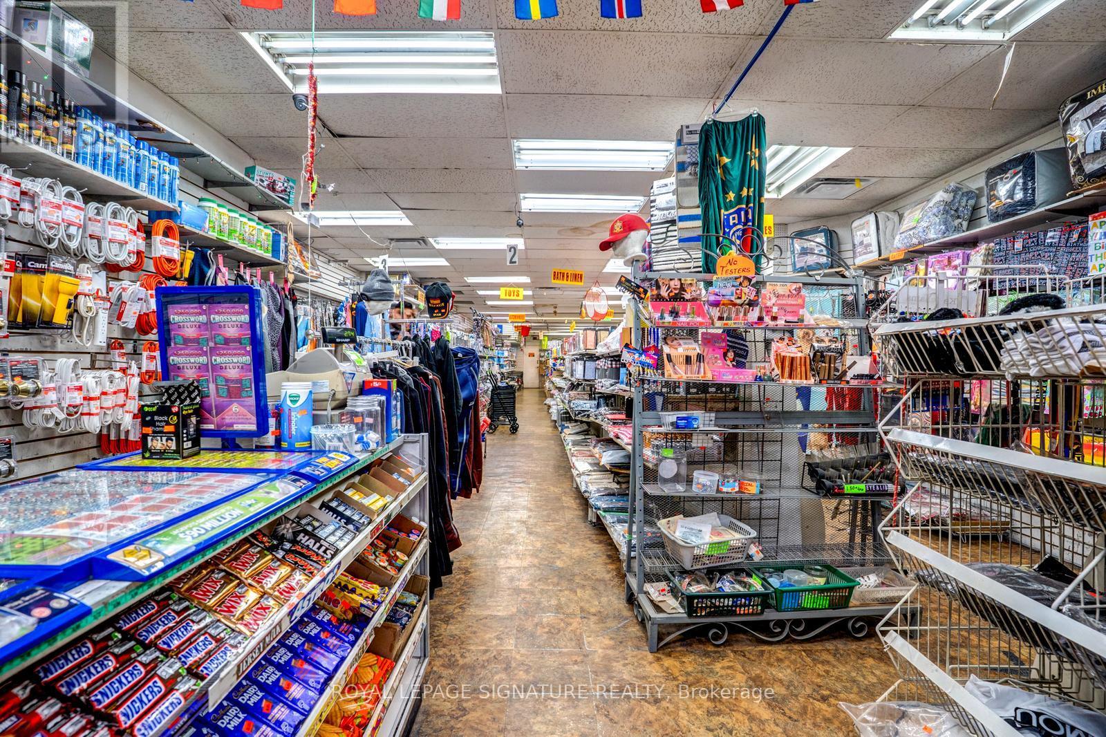 1180 St. Clair Avenue W, Toronto, Ontario  M6E 1B4 - Photo 4 - W13704738