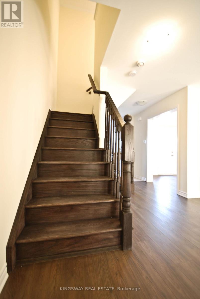 1670 Clitherow Street, Milton, Ontario  L9E 0A3 - Photo 6 - W13704742