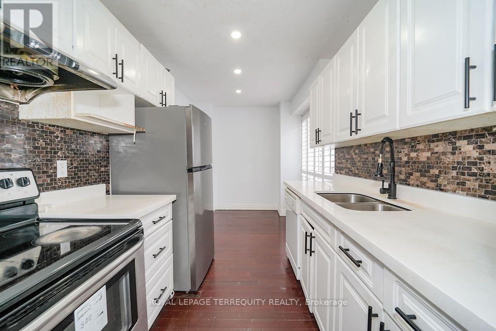 7 - 91 Rameau Drive, Toronto, Ontario  M2H 1T6 - Photo 11 - C13688276