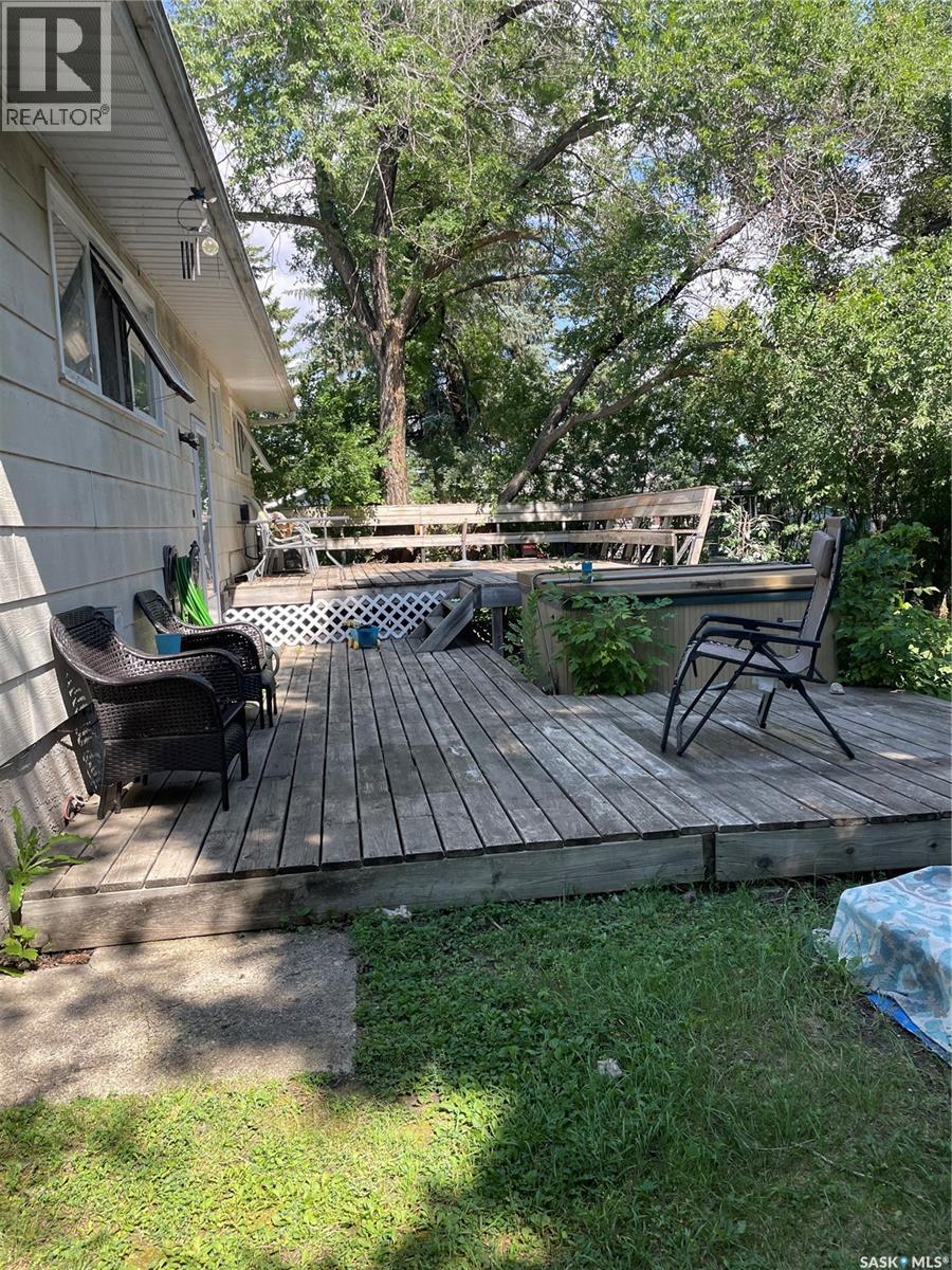 907 Grove Street, Whitewood, Saskatchewan  S0G 5C0 - Photo 5 - SK046346