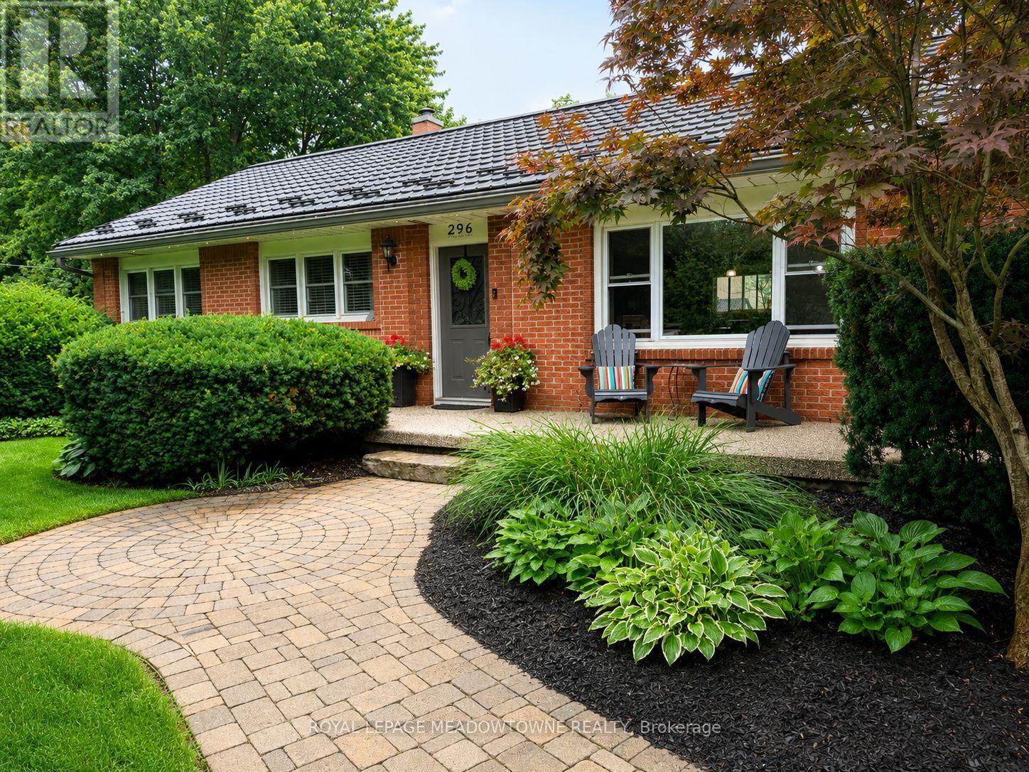 296 PROGRESTON ROAD, Hamilton, Ontario