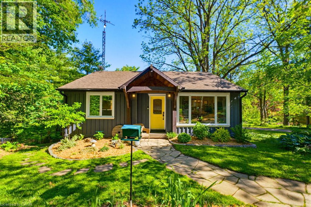 1131 Old Governor's Road, Dundas, Ontario  L9H 5E3 - Photo 2 - 40851210