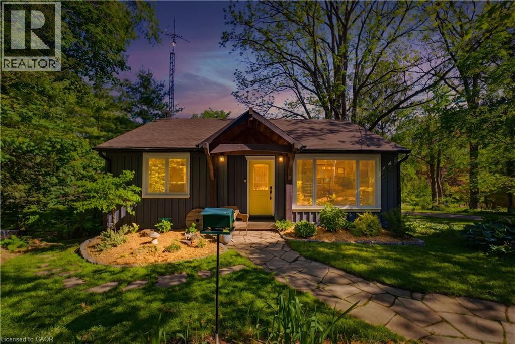 1131 Old Governor's Road, Dundas, Ontario  L9H 5E3 - Photo 3 - 40851210