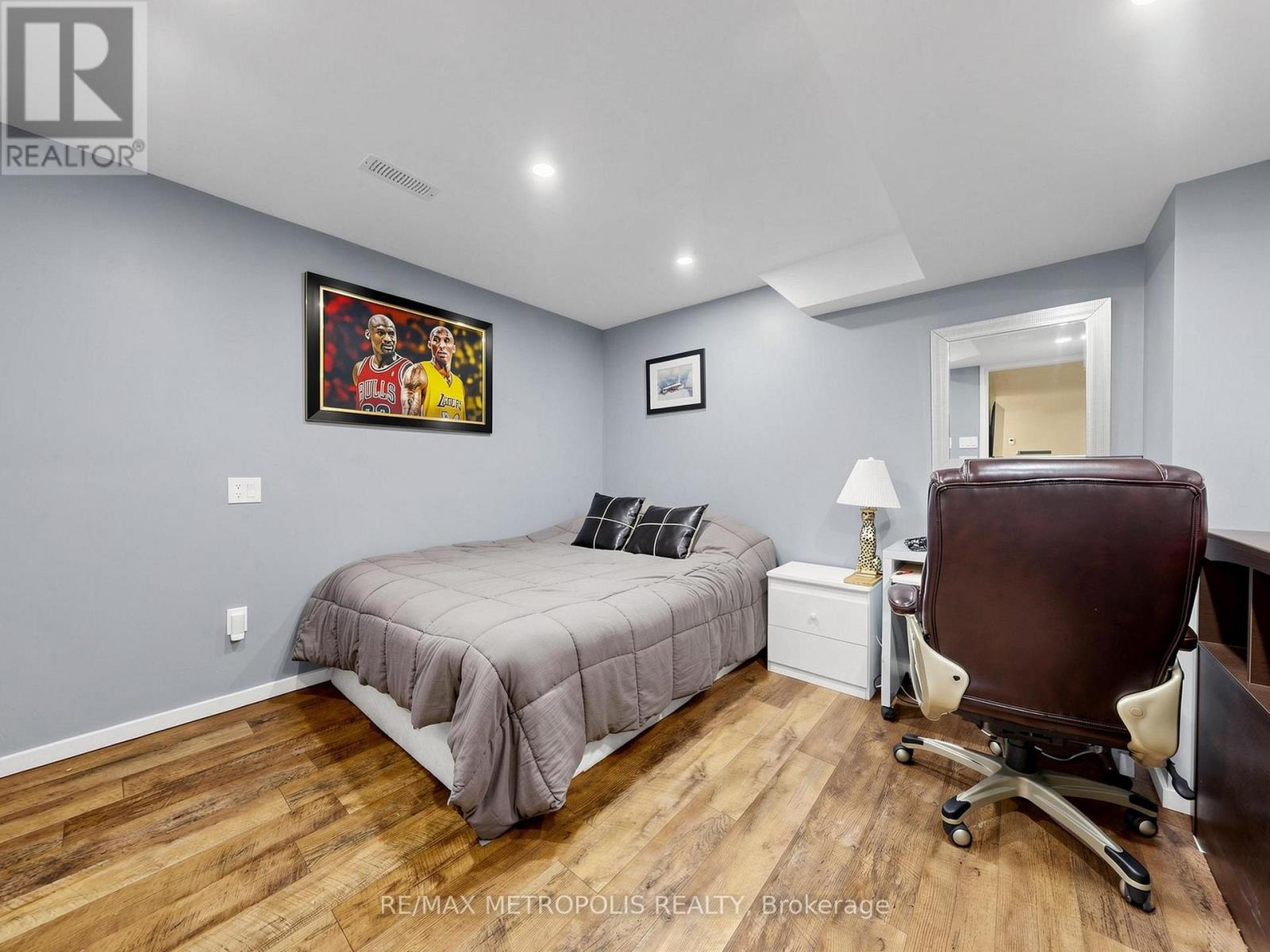 84 Braebrook Drive, Whitby, Ontario  L1R 0M9 - Photo 22 - E13704144