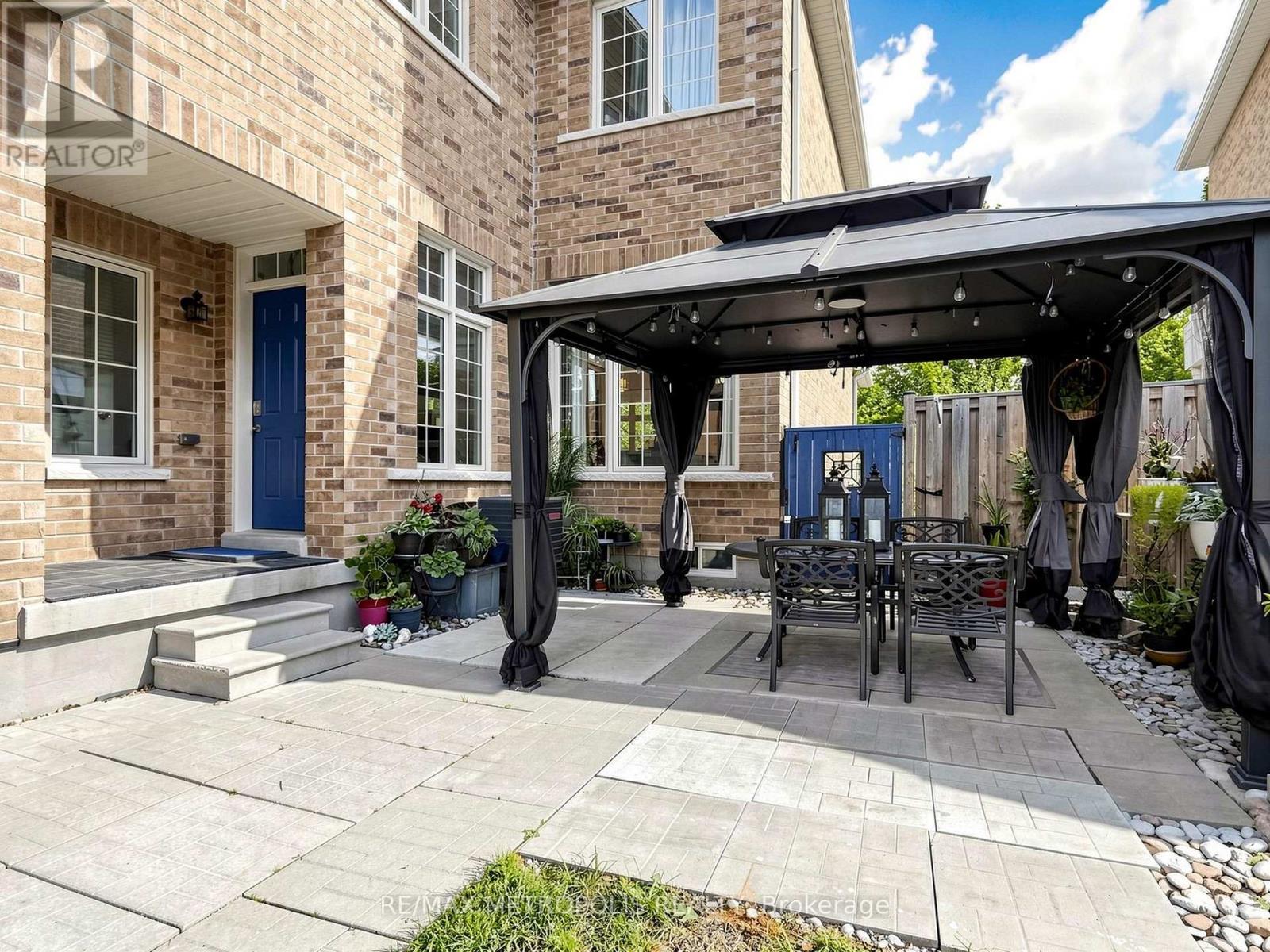 84 Braebrook Drive, Whitby, Ontario  L1R 0M9 - Photo 49 - E13704144