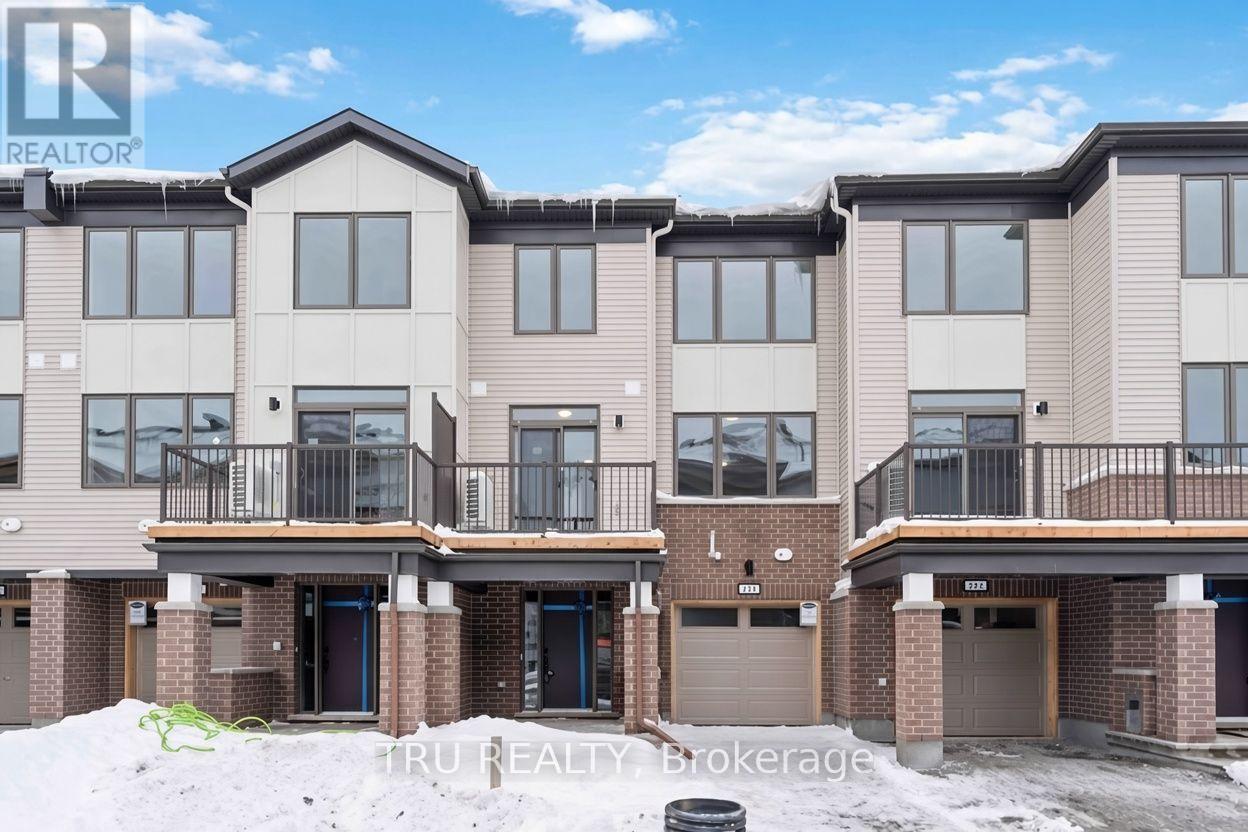 239 Anyolite Private, Ottawa, Ontario K2J 7J3 - Photo 1 - X13704764