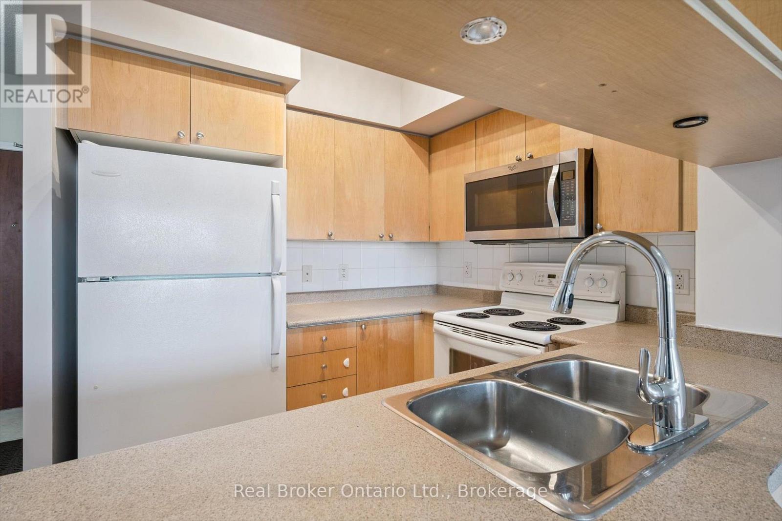 2103 - 4090 Living Arts Drive, Mississauga (City Centre), Ontario  L5B 4M8 - Photo 17 - W13704758