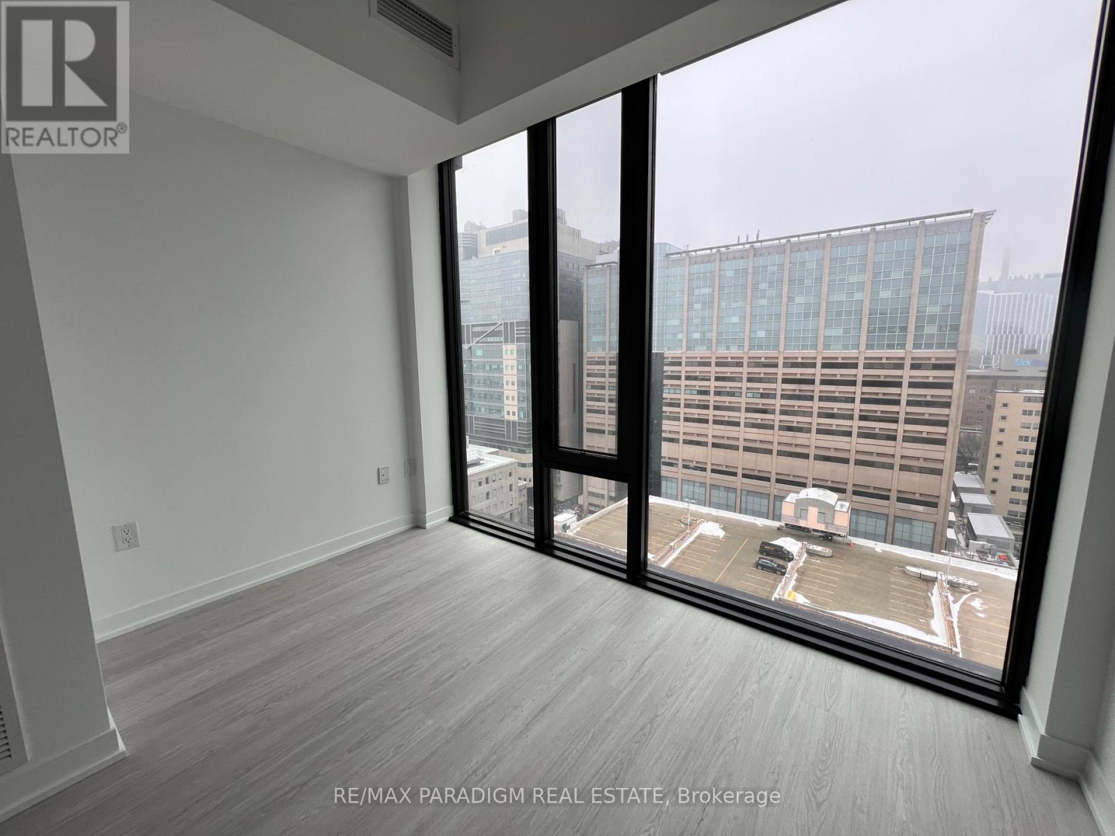 1705 - 195 Mccaul Street, Toronto, Ontario  M5T 1W6 - Photo 8 - C13704748