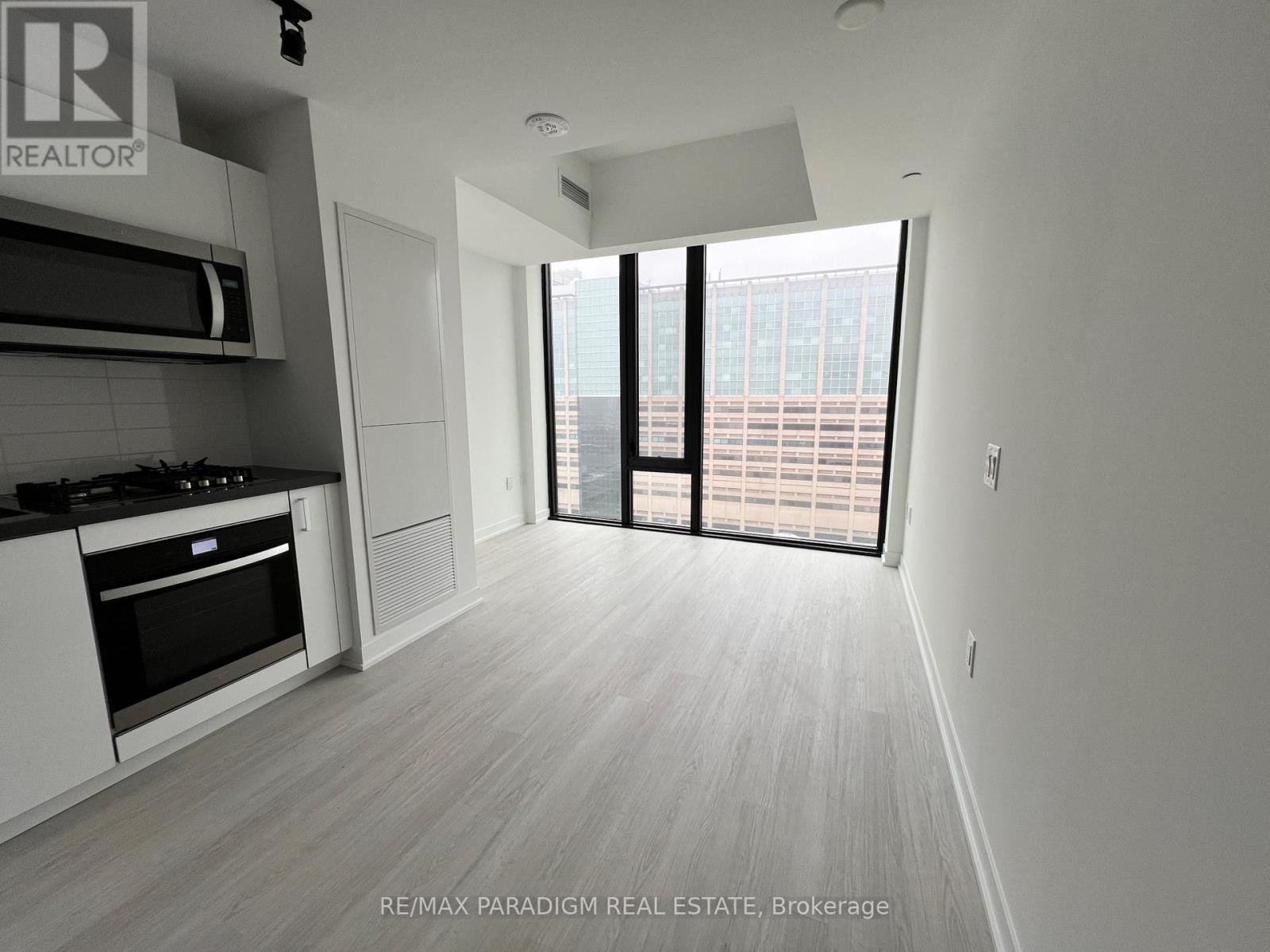 1705 - 195 Mccaul Street, Toronto, Ontario  M5T 1W6 - Photo 9 - C13704748