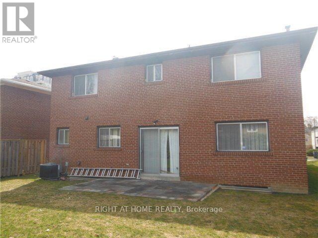38 Clovercrest Road, Toronto, Ontario  M2J 1Z6 - Photo 11 - C13704752