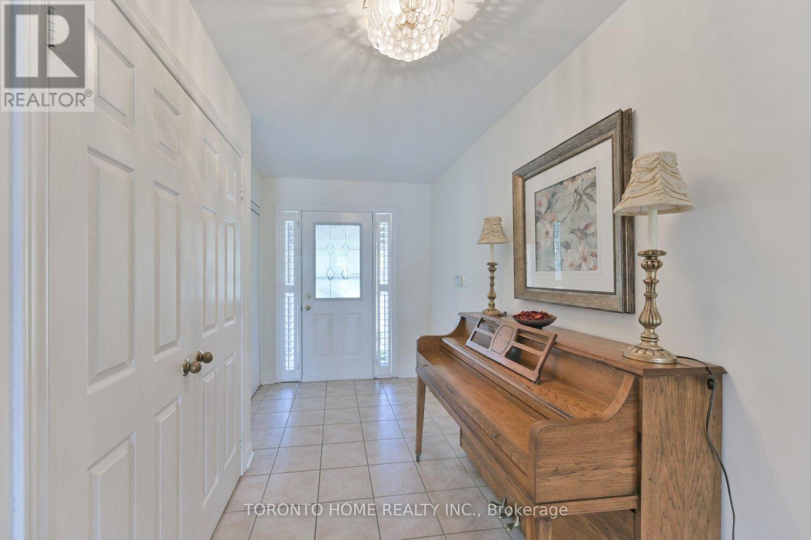 280 Monte Carlo Drive, Vaughan, Ontario  L4H 1R2 - Photo 3 - N13704760