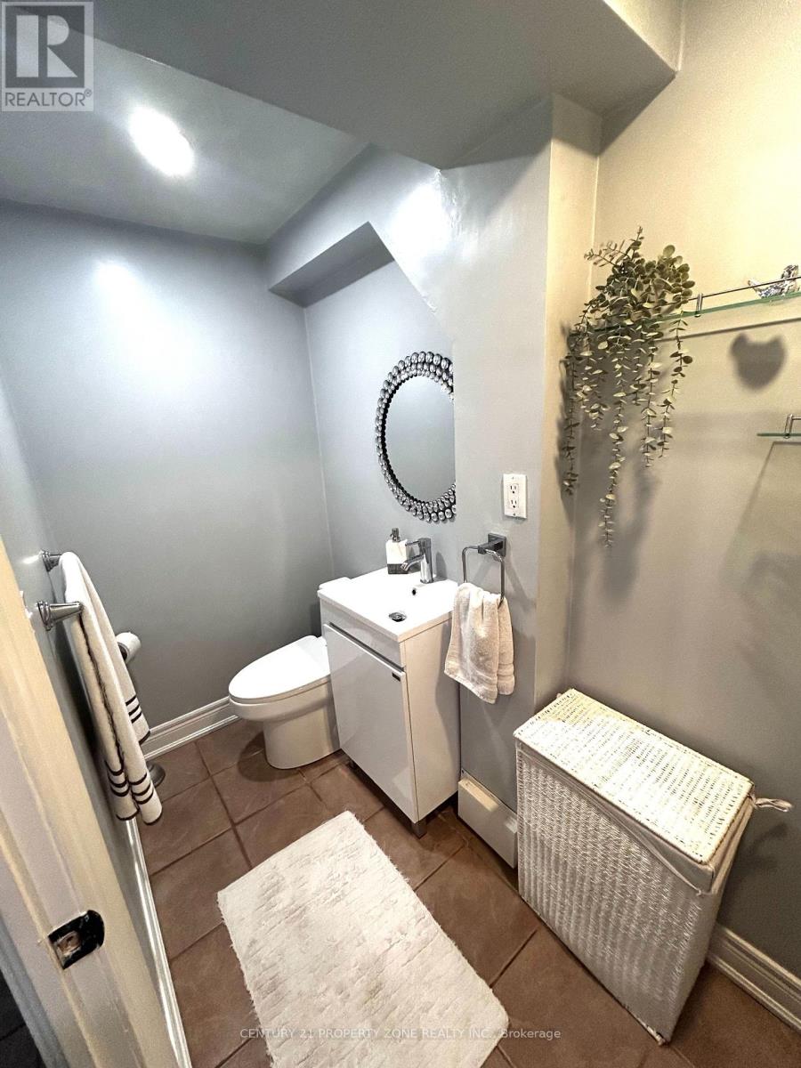91 Monaco Court, Brampton, Ontario  L7A 1X2 - Photo 15 - W13704750