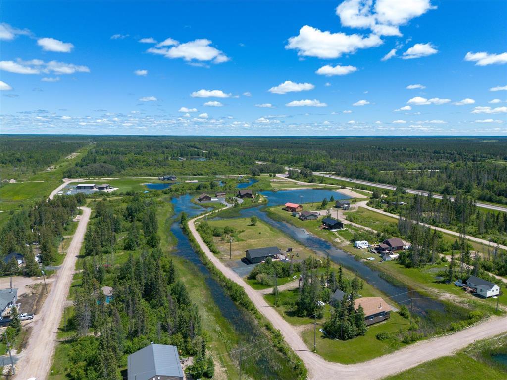 18 Jesses Trail, Reynolds, Manitoba  R0E 0L0 - Photo 0 - 202621173