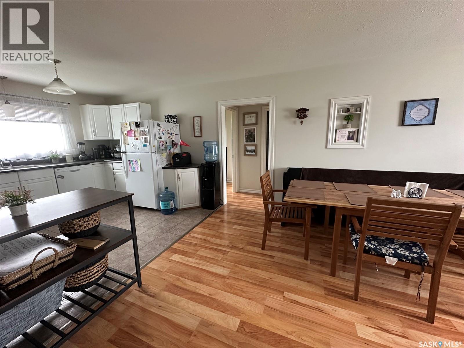 344 Young Street, Macoun, Saskatchewan  S0C 1P0 - Photo 7 - SK040992