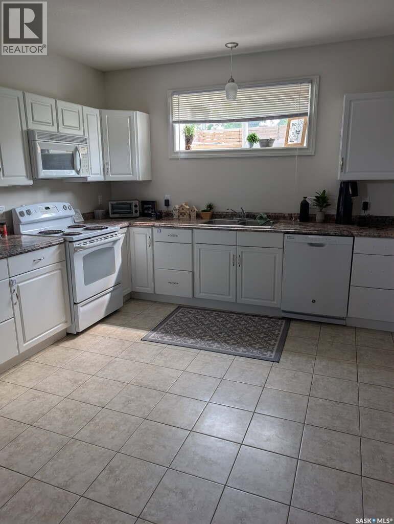 344 Young Street, Macoun, Saskatchewan  S0C 1P0 - Photo 26 - SK040992