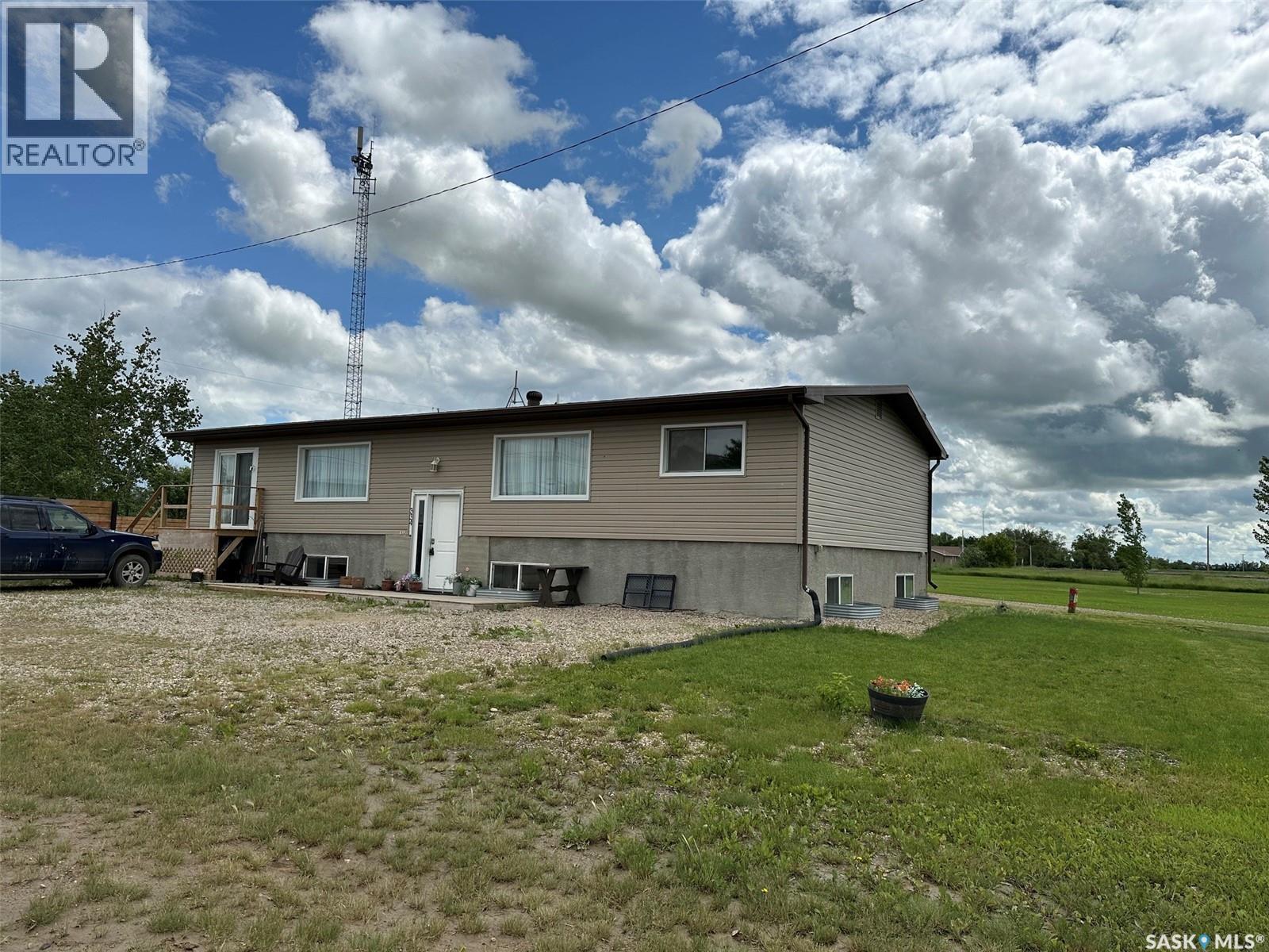 344 Young Street, Macoun, Saskatchewan  S0C 1P0 - Photo 48 - SK040992