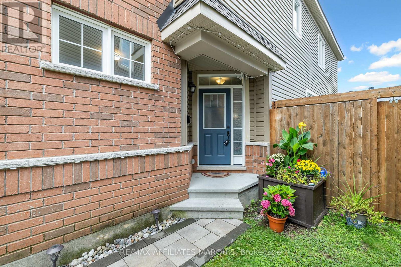 14 Sweetbay Circle, Ottawa, Ontario  K2S 0W8 - Photo 5 - X13674682