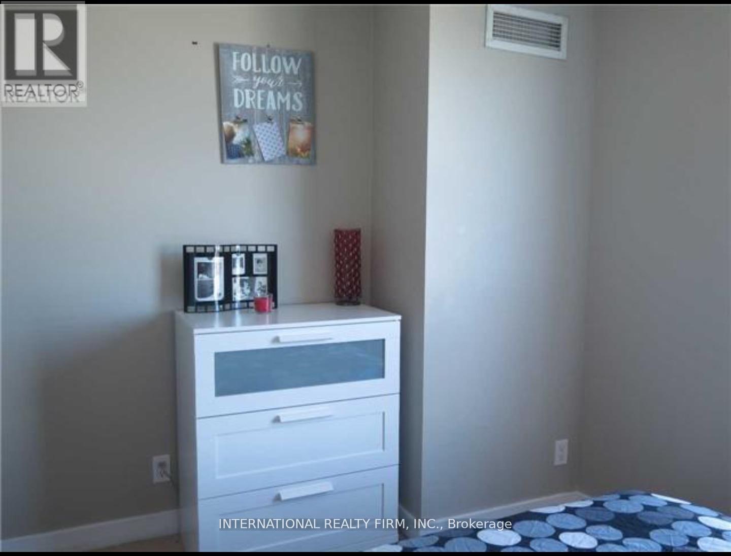 3015 - 36 Lee Centre Drive, Toronto, Ontario  M1H 3K2 - Photo 7 - E13704776