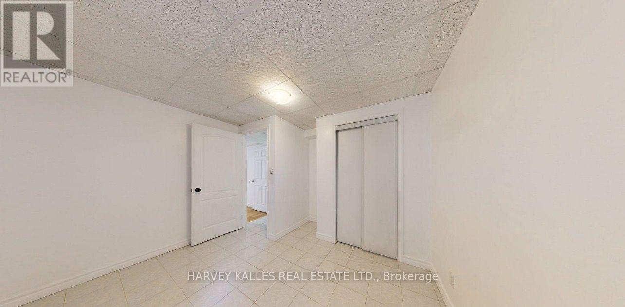 71 Olivewood Drive, Markham, Ontario  L3S 3E2 - Photo 19 - N13704802