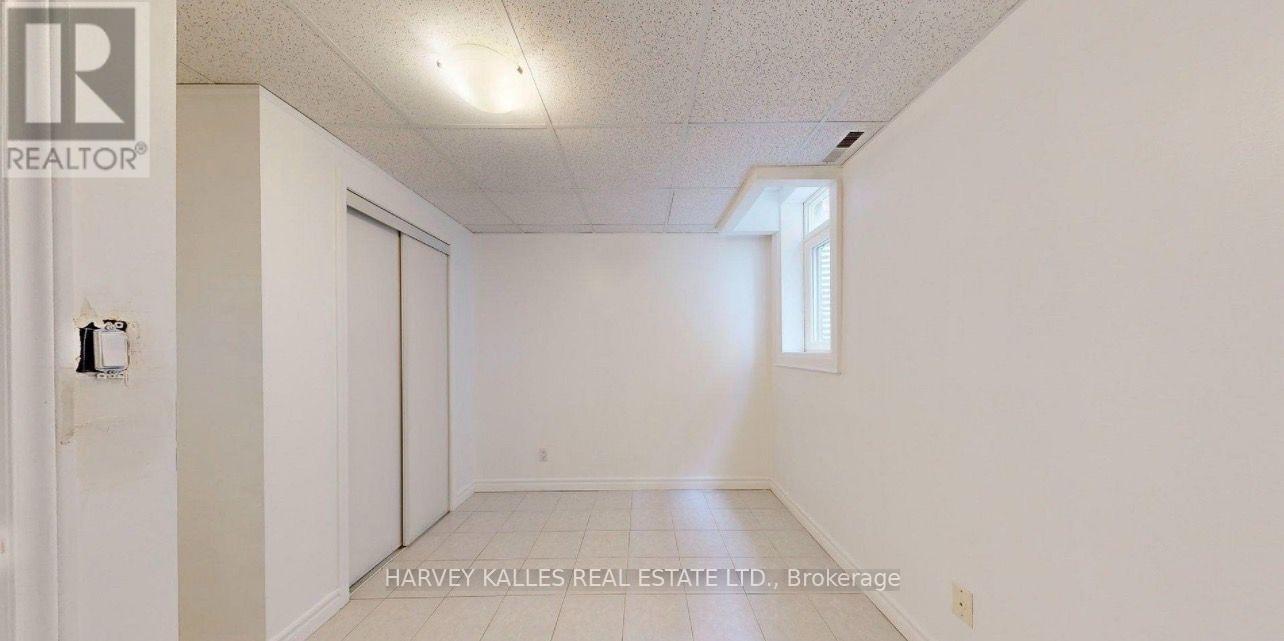 71 Olivewood Drive, Markham, Ontario  L3S 3E2 - Photo 20 - N13704802