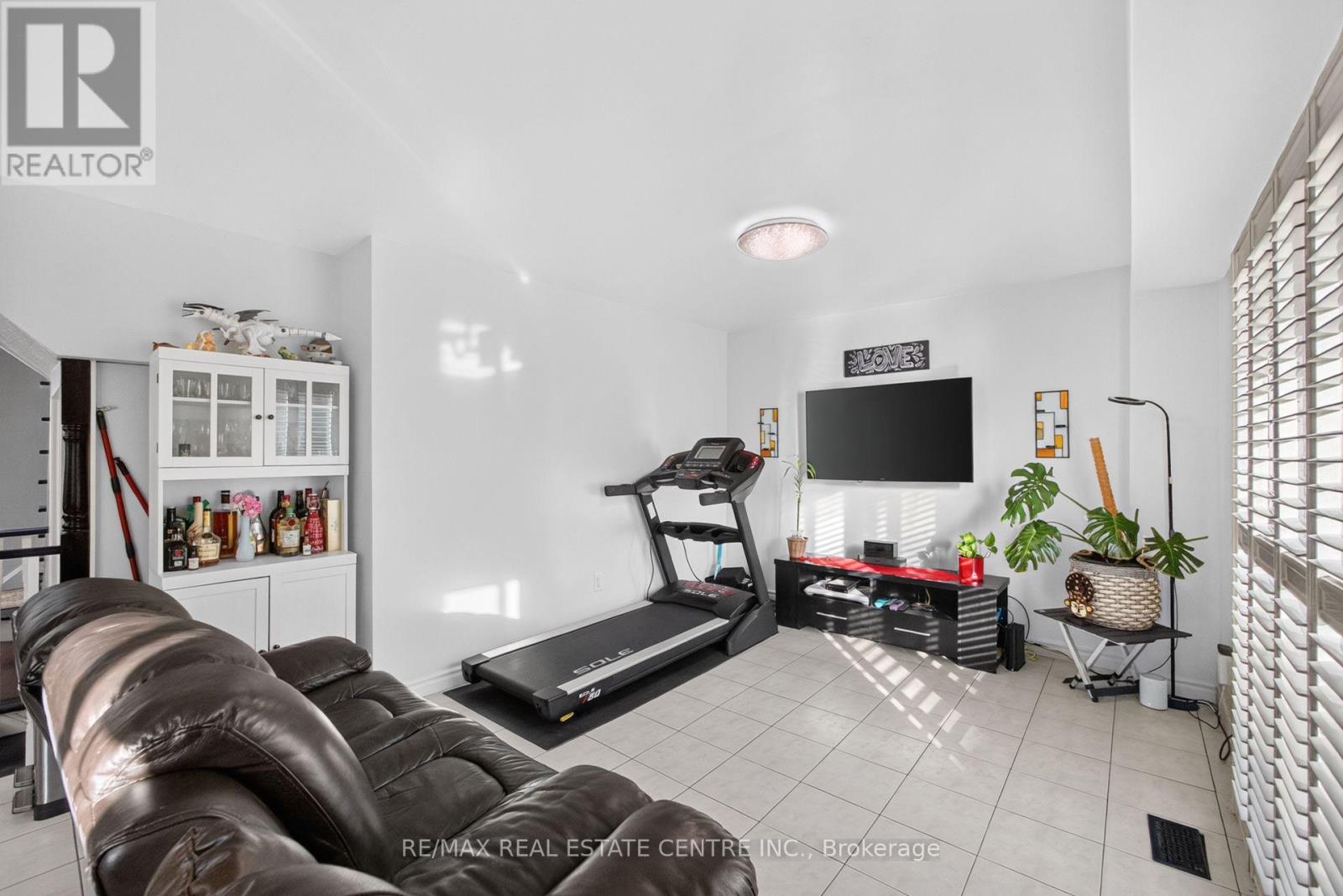 8 Flatlands Way, Brampton, Ontario  L6R 2B5 - Photo 14 - W13704780