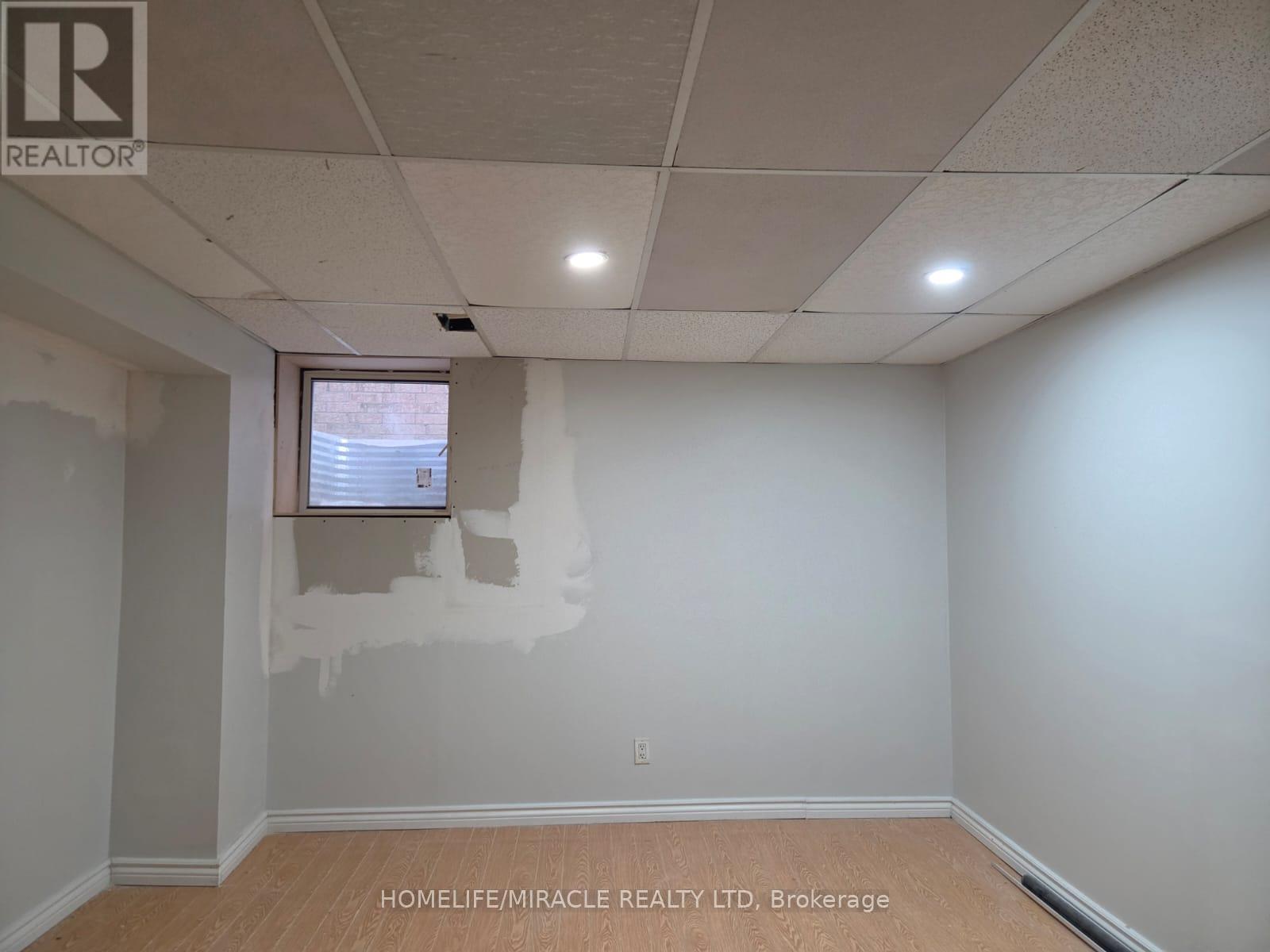 18 Beisel Court, Brampton, Ontario  L6Z 2R8 - Photo 10 - W13704782