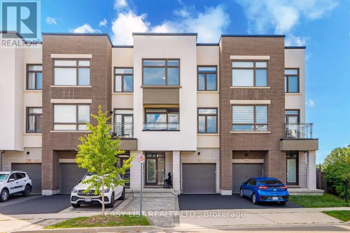 197 FOWLEY DRIVE, Oakville, Ontario