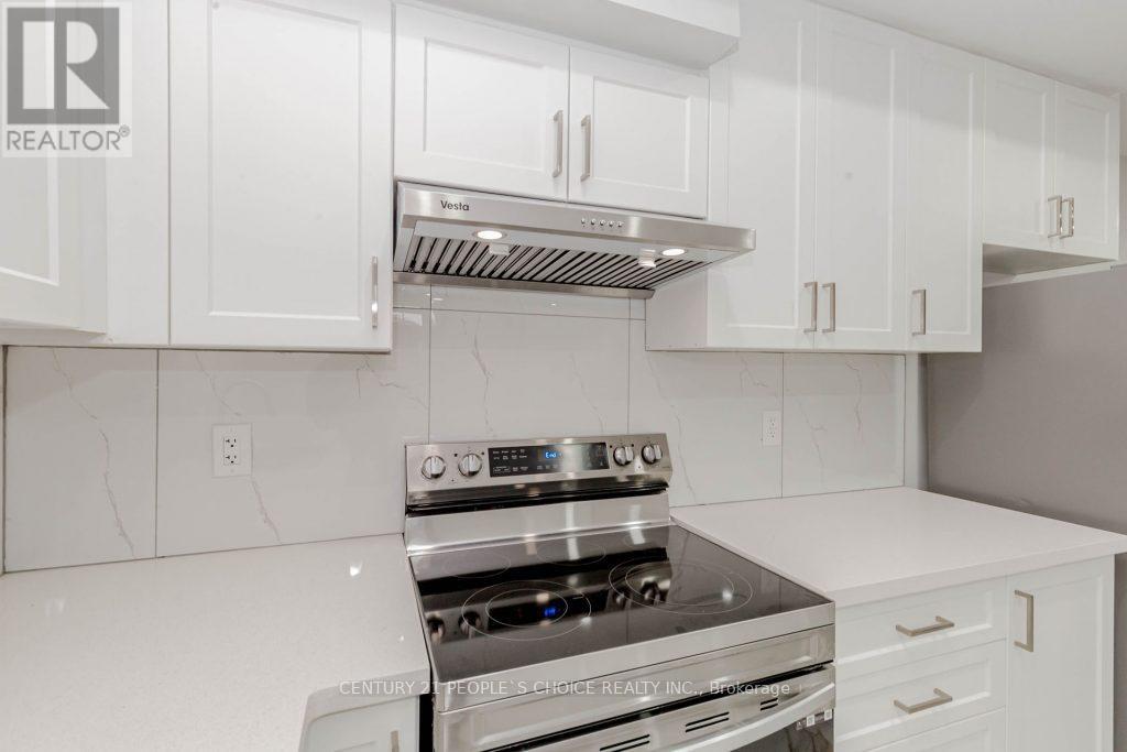 Lower - 4 Cachet Court, Brampton, Ontario  L6X 0X2 - Photo 14 - W13704806