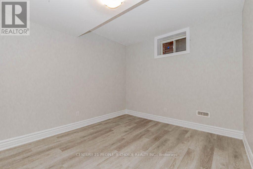 Lower - 4 Cachet Court, Brampton, Ontario  L6X 0X2 - Photo 30 - W13704806