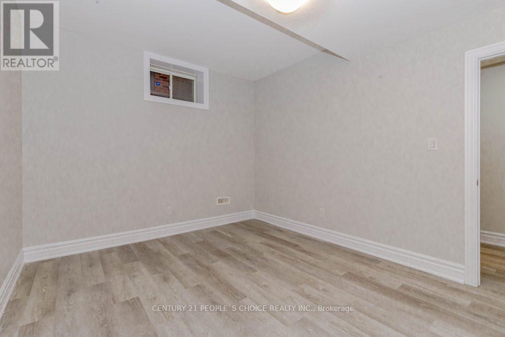 Lower - 4 Cachet Court, Brampton, Ontario  L6X 0X2 - Photo 31 - W13704806