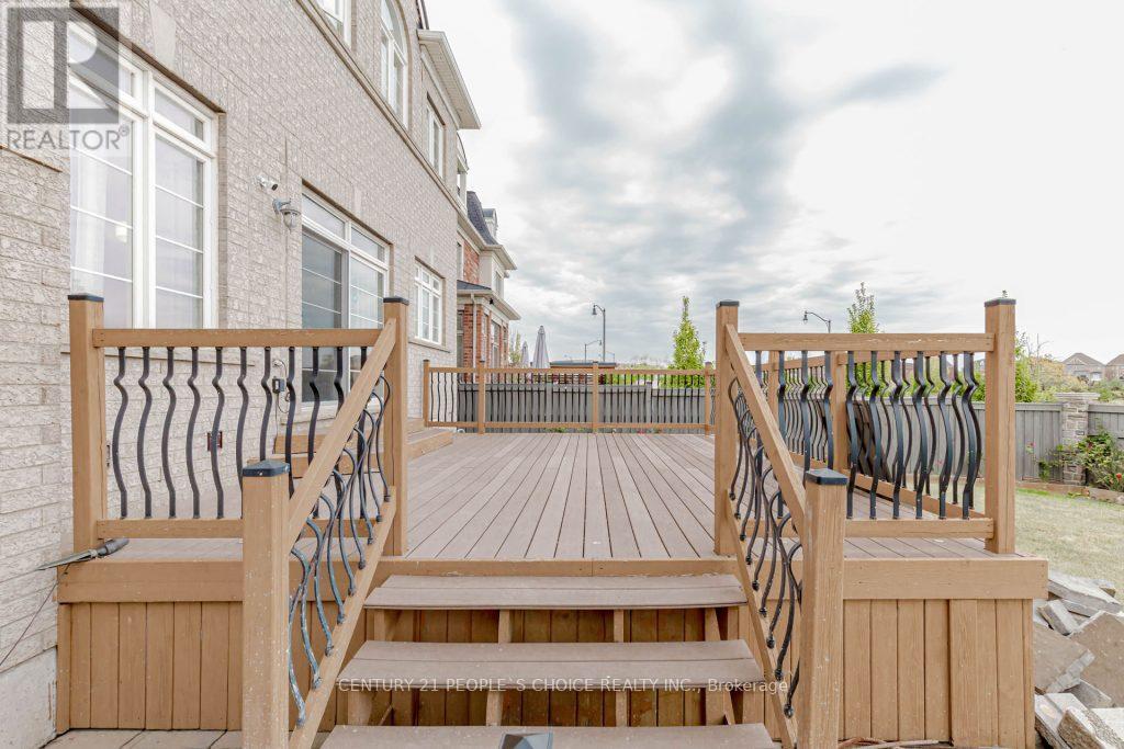 Lower - 4 Cachet Court, Brampton, Ontario  L6X 0X2 - Photo 36 - W13704806