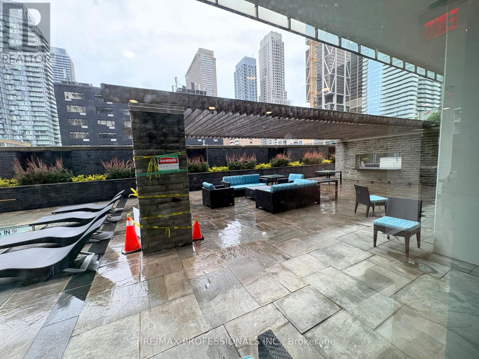 710 - 33 Charles Street E, Toronto, Ontario  M4Y 0A2 - Photo 37 - C13703222