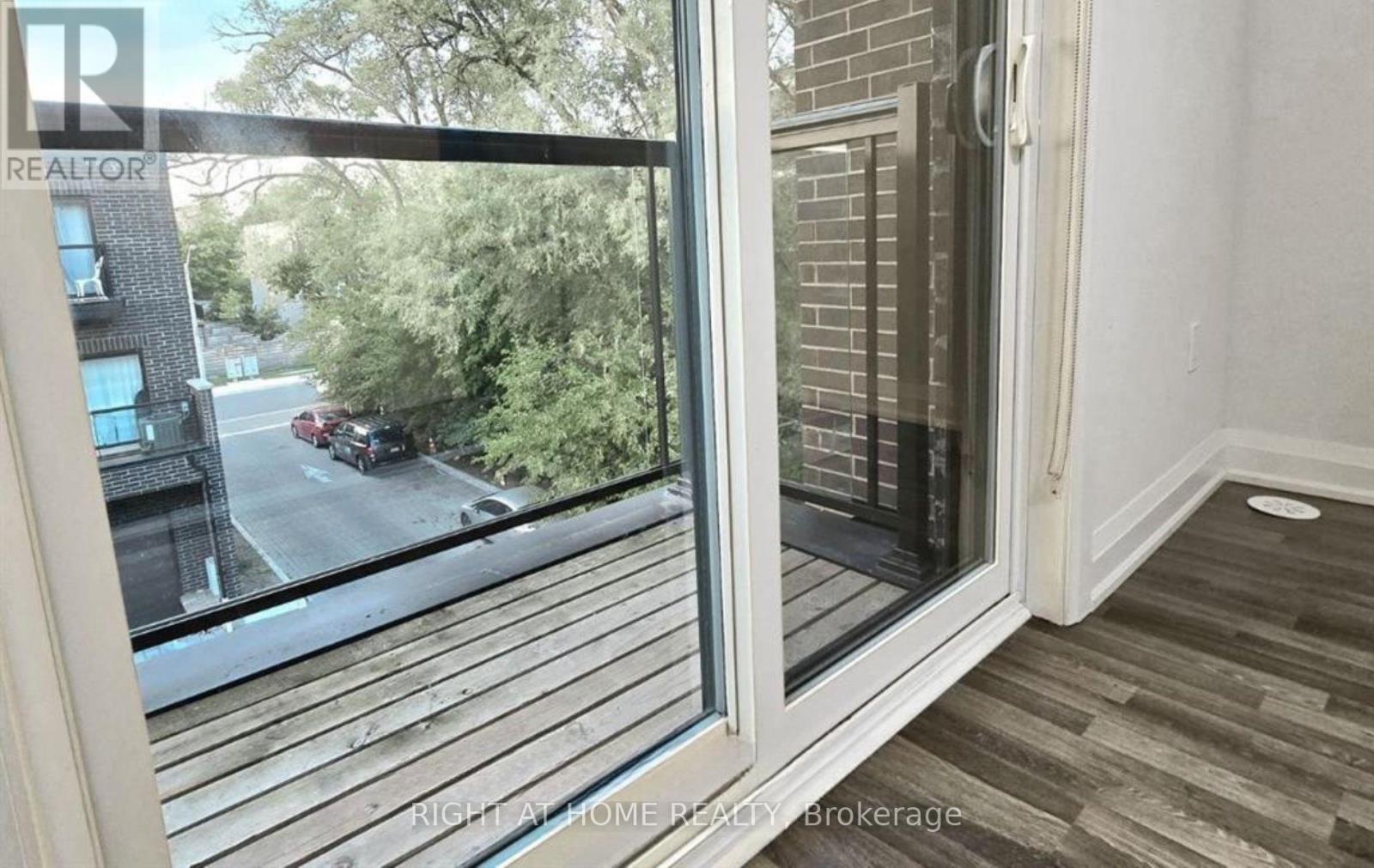 Unit#1 - 1758 Lawrence Avenue W, Toronto, Ontario  M6L 3C4 - Photo 27 - W13629002