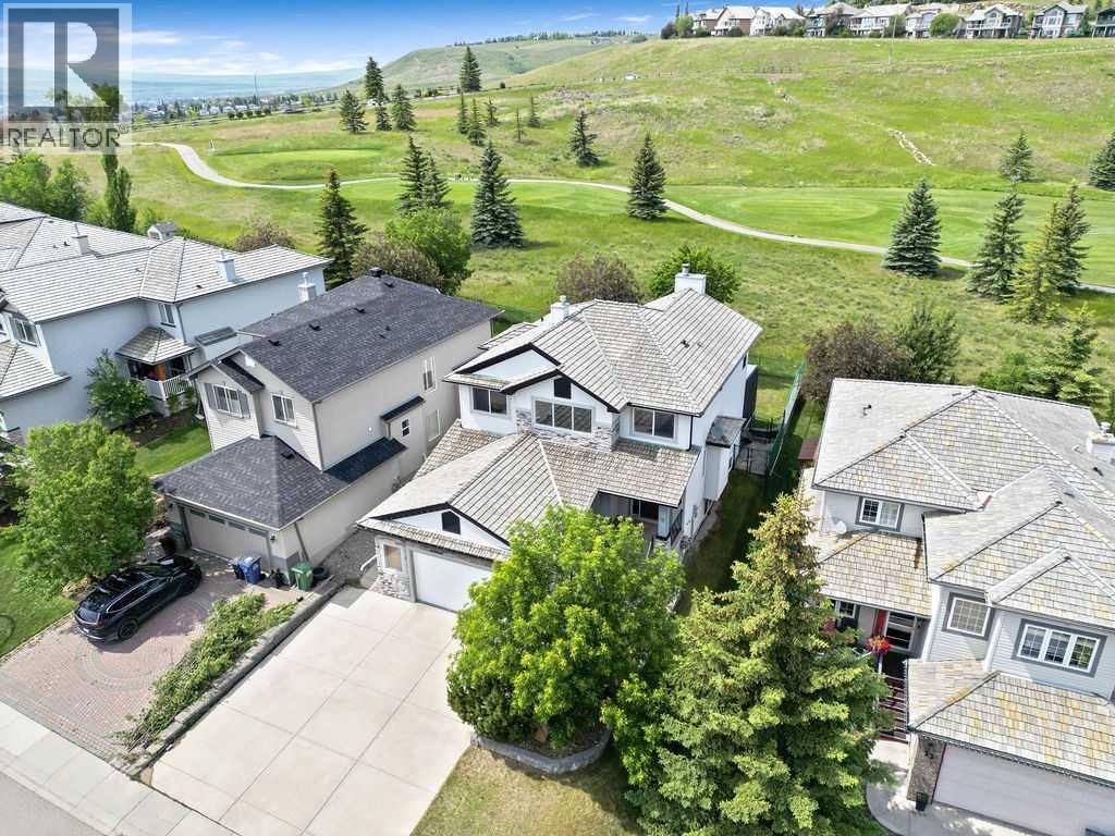 31 Gleneagles Terrace, Cochrane, Alberta  T4C 1W4 - Photo 2 - A2334182