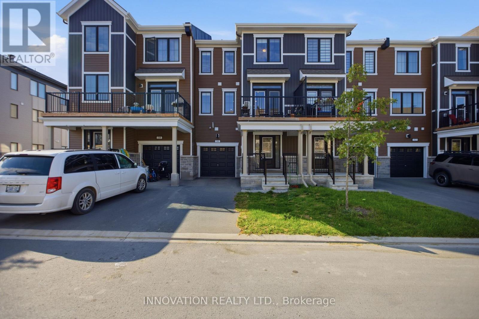36 STITCH MEWS, Ottawa, Ontario