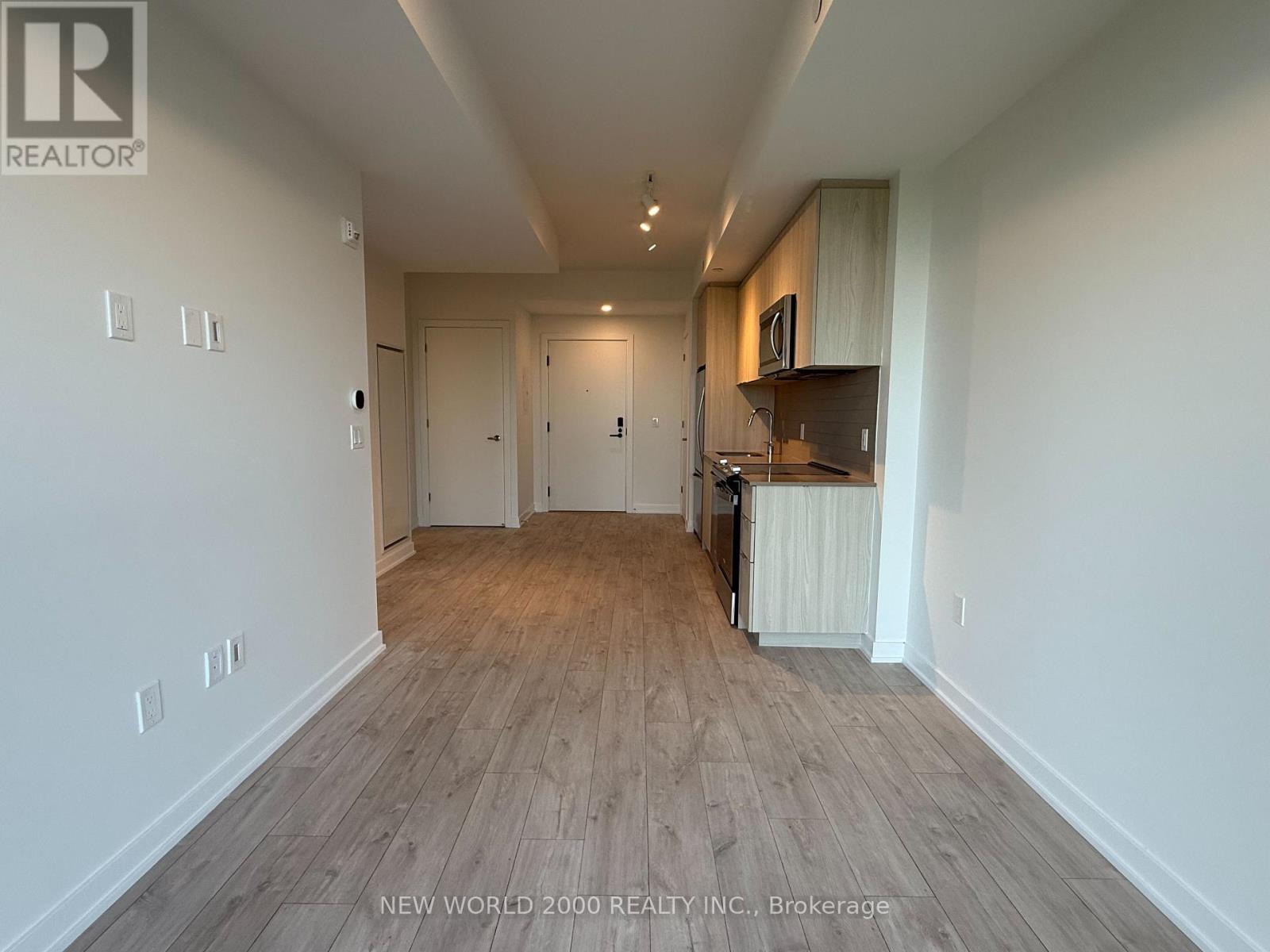720 - 740 Whitlock Avenue, Milton, Ontario L9E 2B5 - Photo 12 - W13704828
