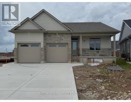 15 LOIS COURT, Lambton Shores, Ontario