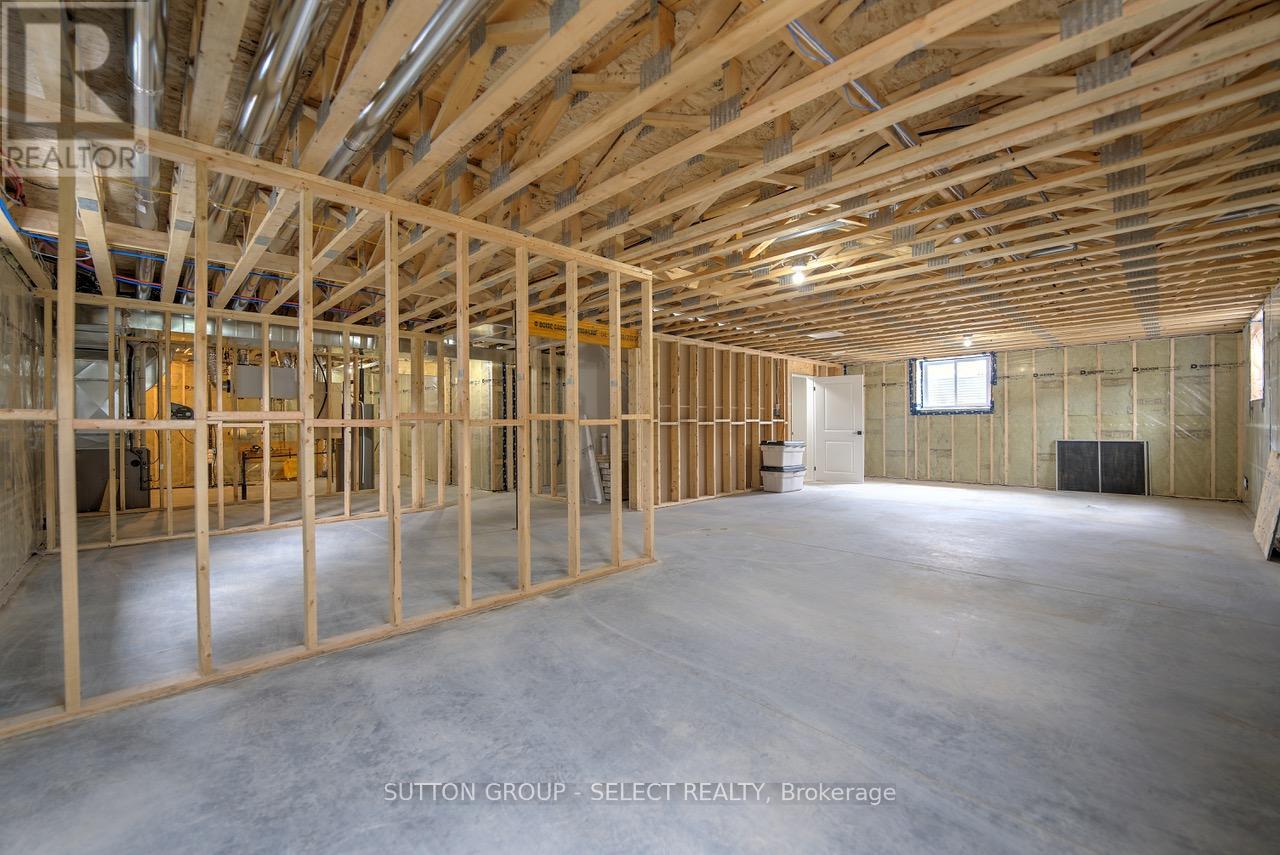 15 Lois Court, Lambton Shores, Ontario  N0M 1T0 - Photo 26 - X13007082