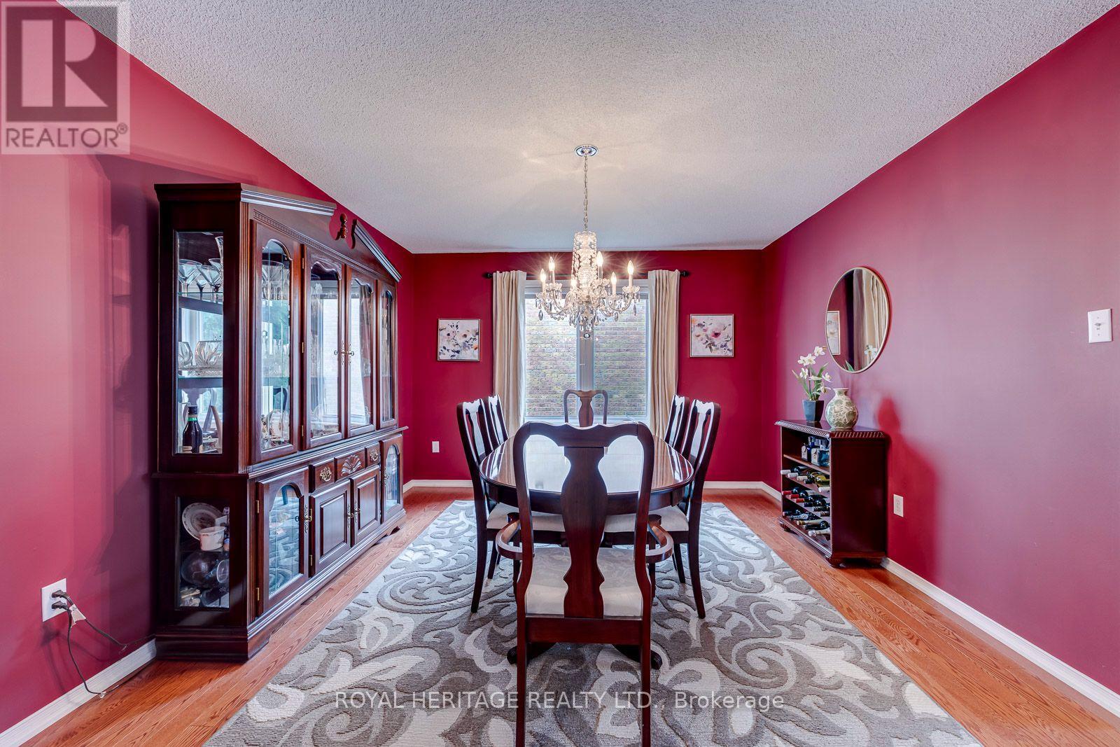 1451 Ravensmoor Crescent, Mississauga, Ontario  L5M 3L4 - Photo 11 - W13623866