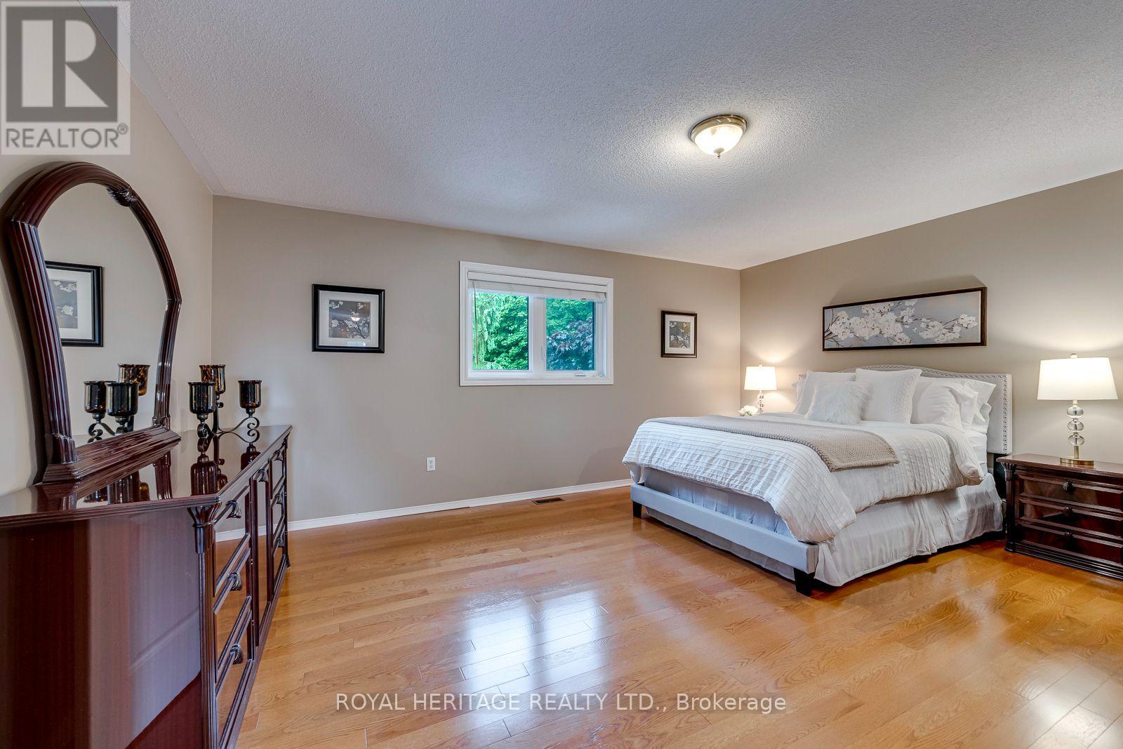 1451 Ravensmoor Crescent, Mississauga, Ontario  L5M 3L4 - Photo 24 - W13623866