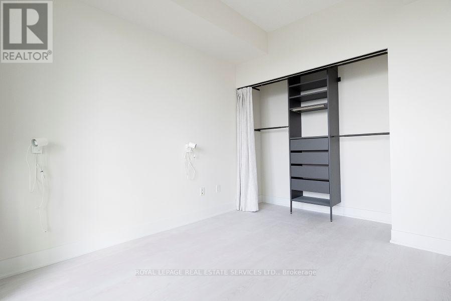 2008 - 88 Sheppard Avenue E, Toronto, Ontario  M2N 6Y2 - Photo 12 - C13704850