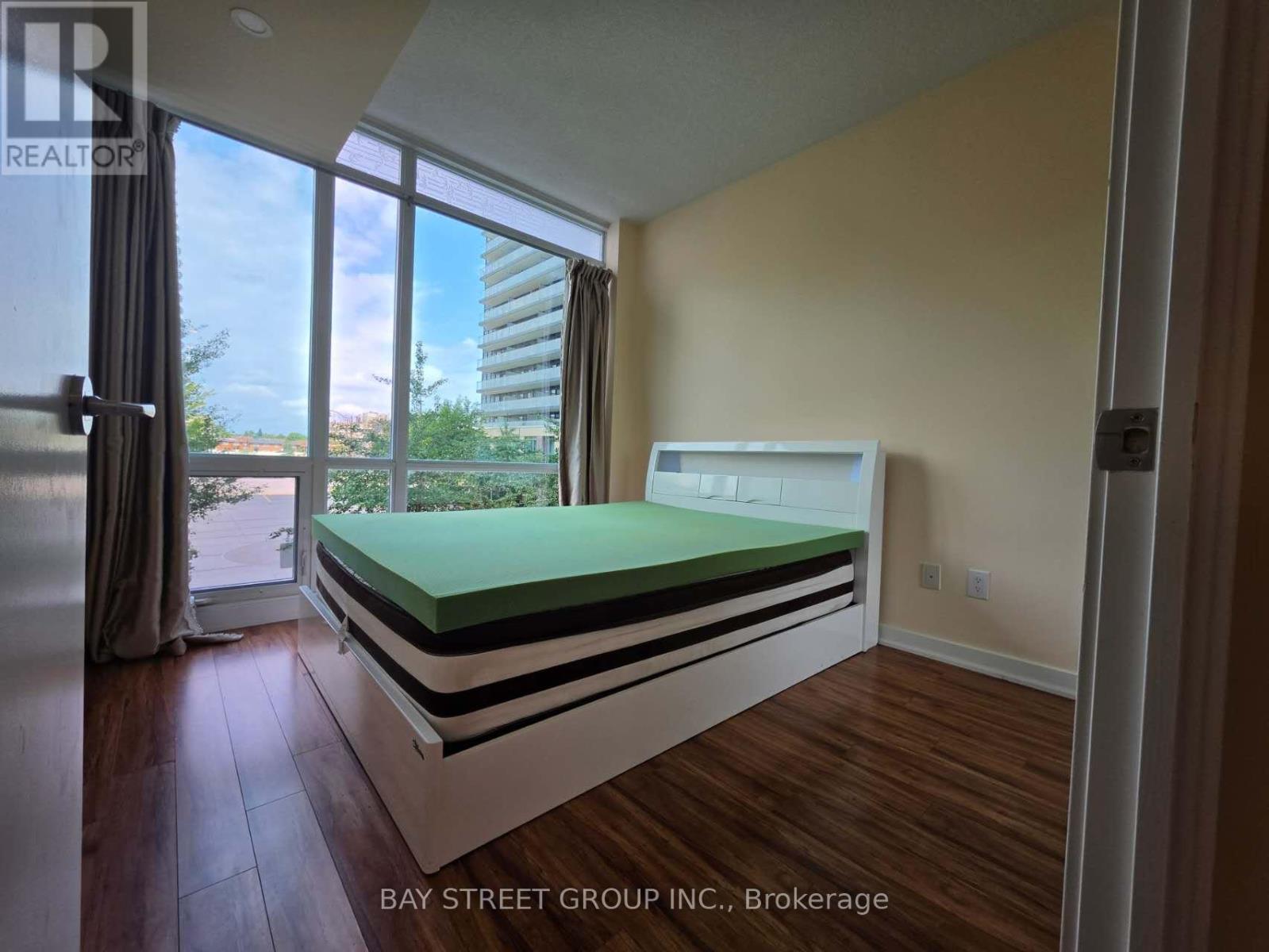 Th 3 - 29 Singer Court, Toronto, Ontario  M2K 0B3 - Photo 19 - C13704856