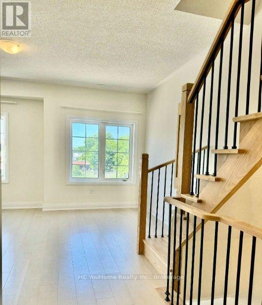 81 Clippers Crescent, Whitchurch-Stouffville, Ontario  L4A 4X7 - Photo 6 - N13704844