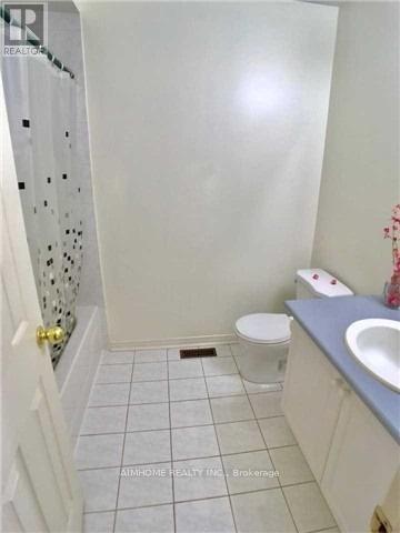 42 Holmwood Street, Richmond Hill, Ontario  L4B 4K5 - Photo 16 - N13704854