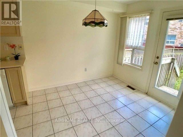 42 Holmwood Street, Richmond Hill, Ontario  L4B 4K5 - Photo 9 - N13704854