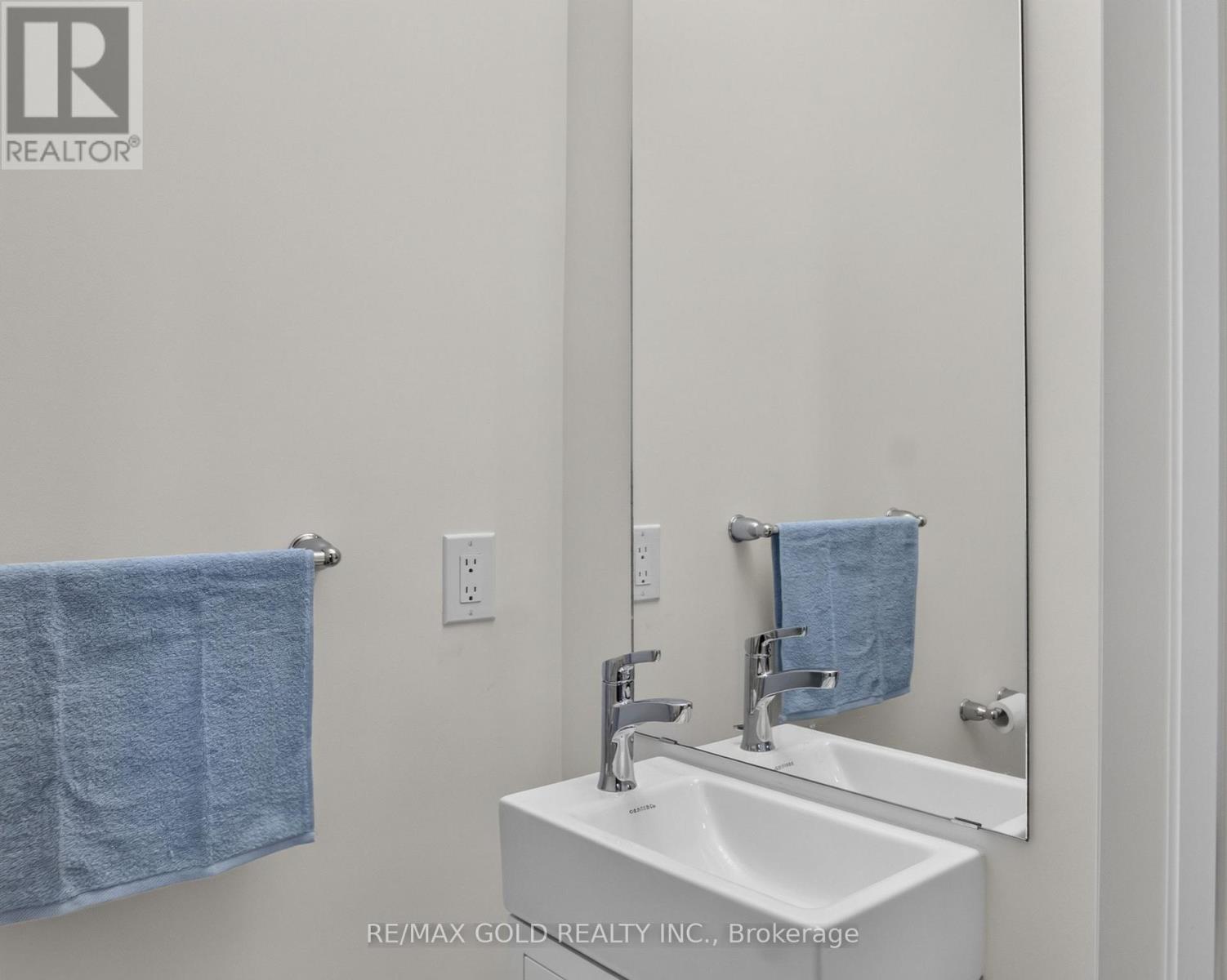 32 Twinflower Way, Brampton, Ontario  L6P 0A1 - Photo 11 - W13704832