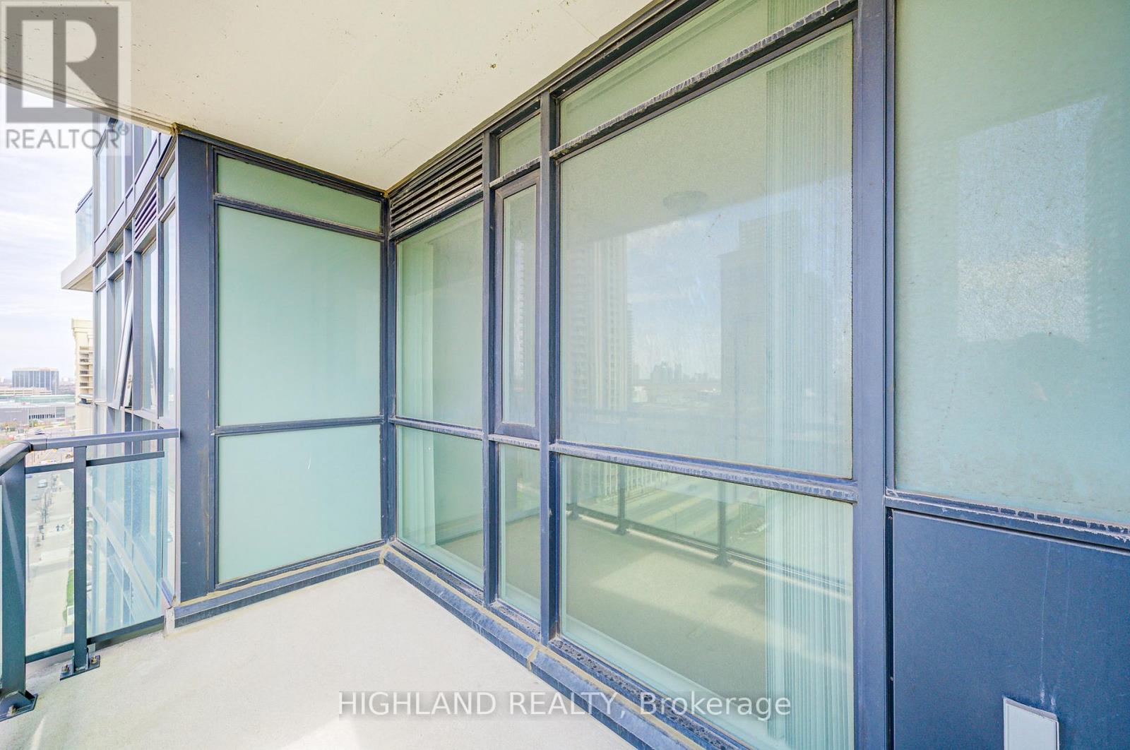 1207 - 4099 Brickstone Mews, Mississauga, Ontario  L5B 0G3 - Photo 27 - W13704842