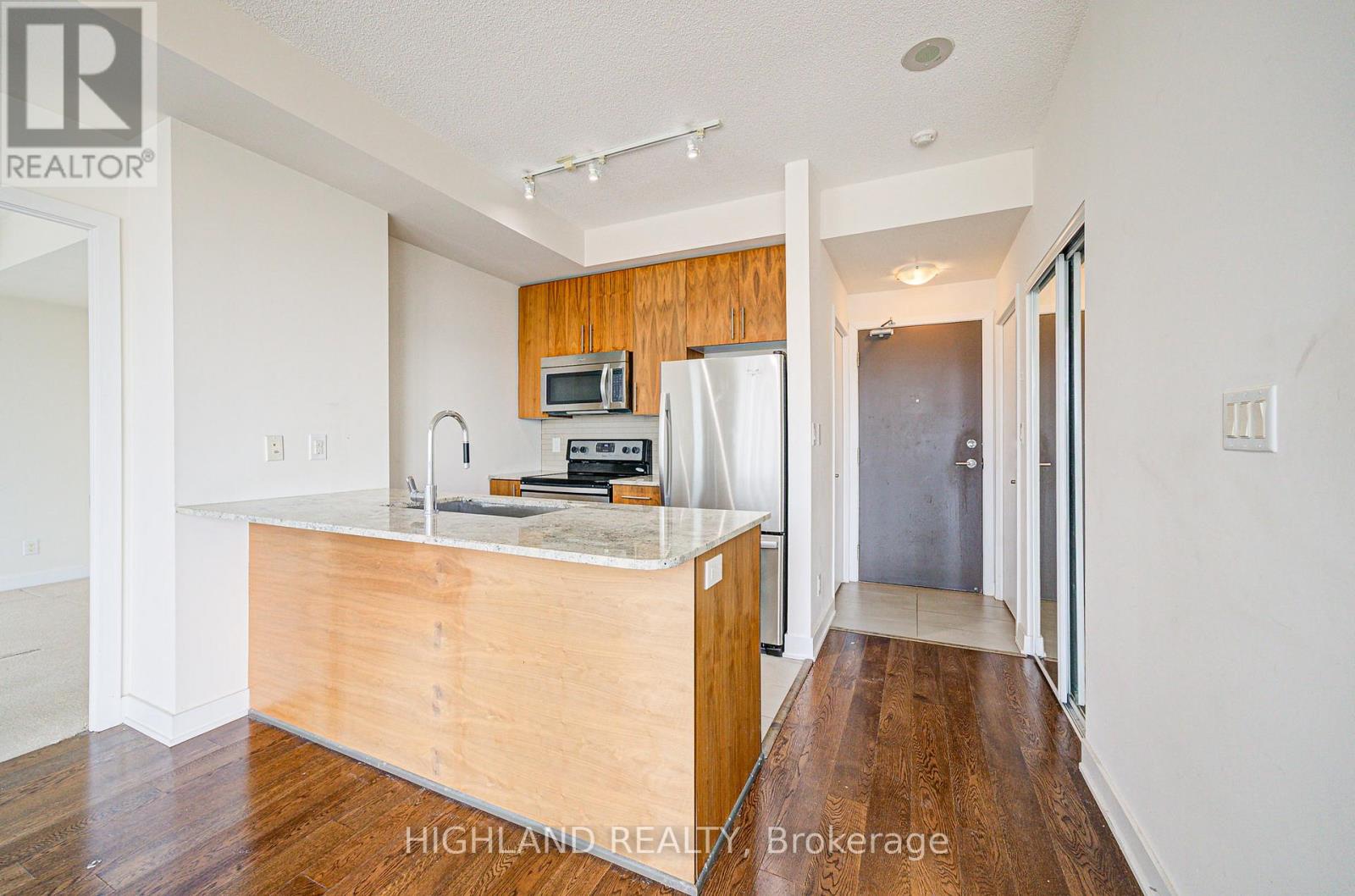 1207 - 4099 Brickstone Mews, Mississauga, Ontario  L5B 0G3 - Photo 6 - W13704842