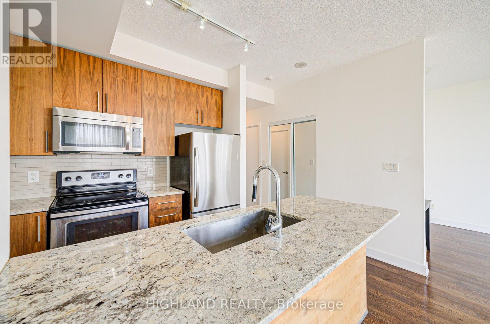 1207 - 4099 Brickstone Mews, Mississauga, Ontario  L5B 0G3 - Photo 8 - W13704842