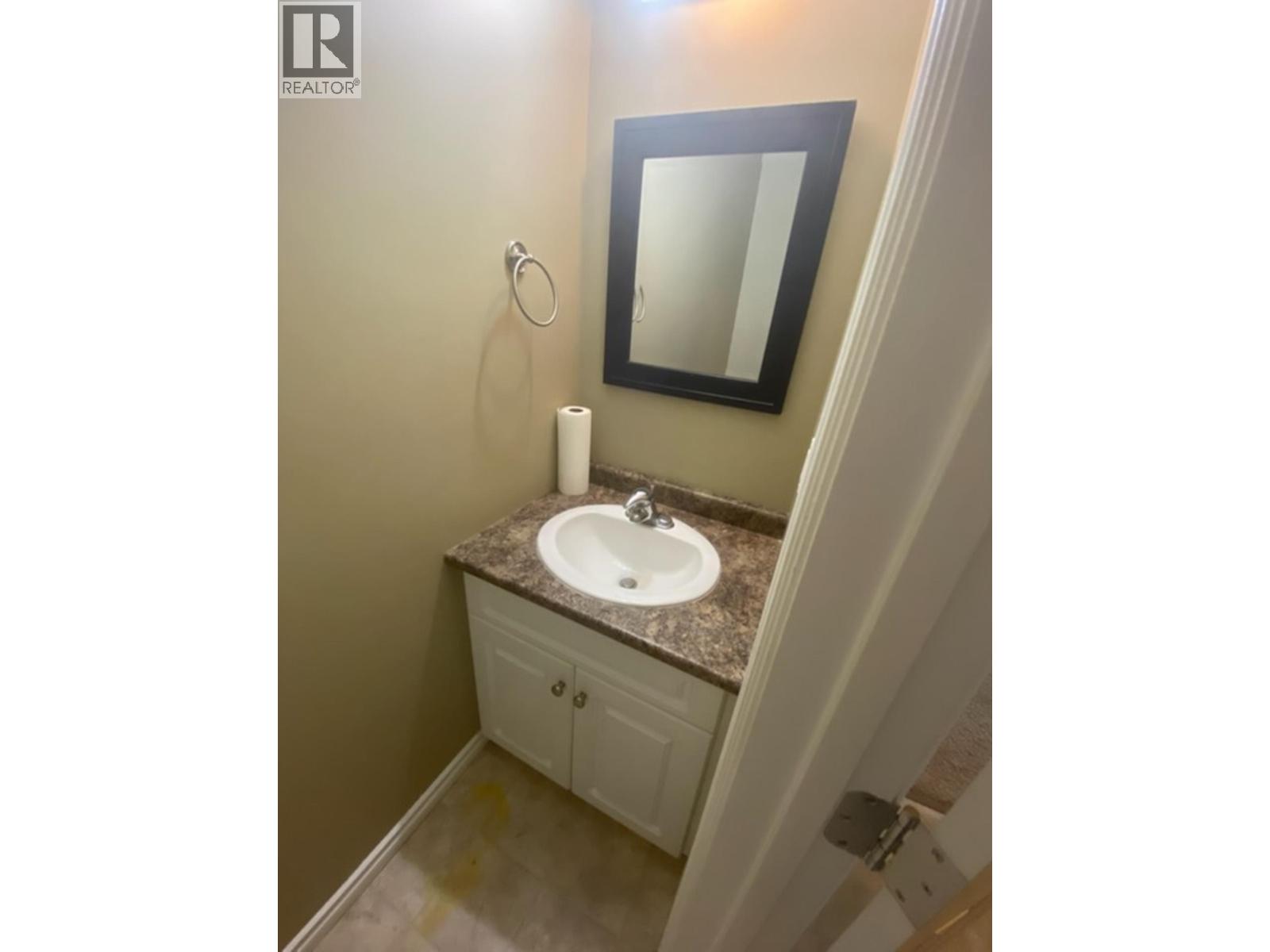 10249 102 Avenue, Fort St. John, British Columbia  V1J 2E4 - Photo 7 - R3101447